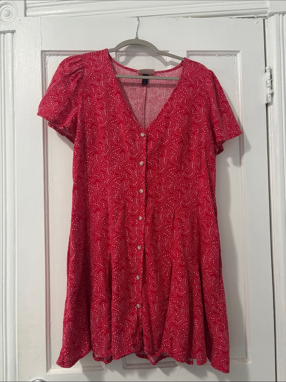 Universal Thread Red Short-Sleeve Button V-Neck Mini Dress